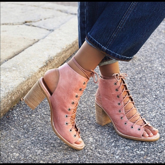 FREE PEOPLE JEFFREY CAMPBELL Minimal Lace Up Heels - Picture 1 of 12